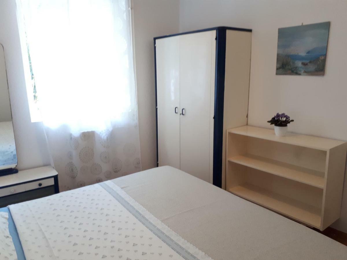 Apartmani Matas Petrcane Eksteriør bilde