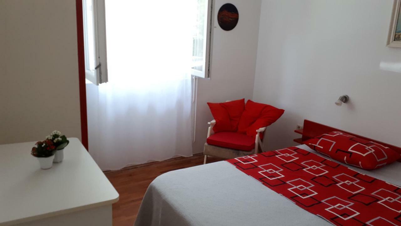 Apartmani Matas Petrcane Eksteriør bilde